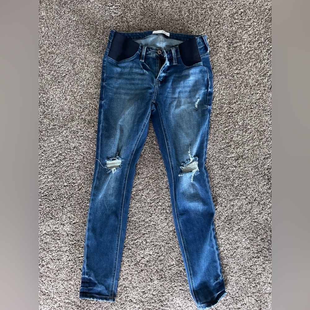 KanCan maternity jeggings